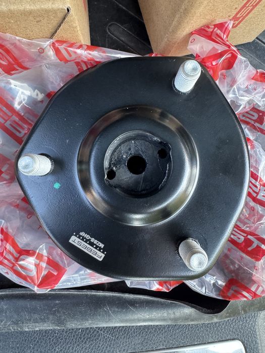 Тампон макферсон Mazda 6GH