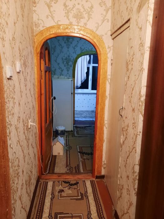 4 мавзеда 2 каватда 3 хонали уй сотилади