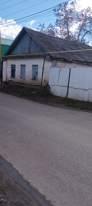 Продам не жилой дом пед.инст. 5 млн