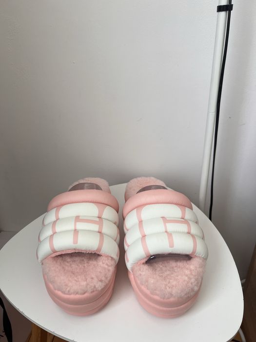 UGG чехли в розово и бяло