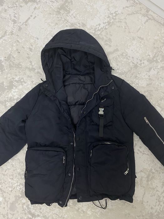 Продам куртка prada