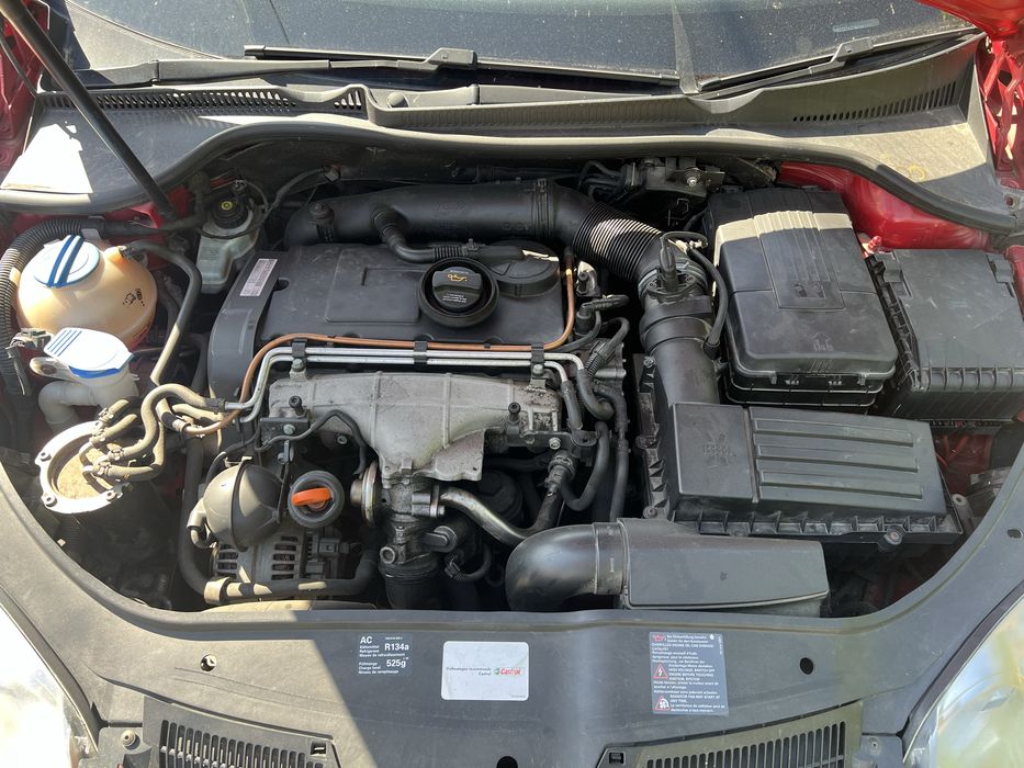 Голф 5 2.0 140 16v  само на части