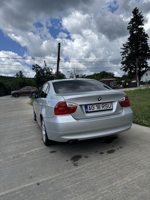 Vând BMW e90 benzina