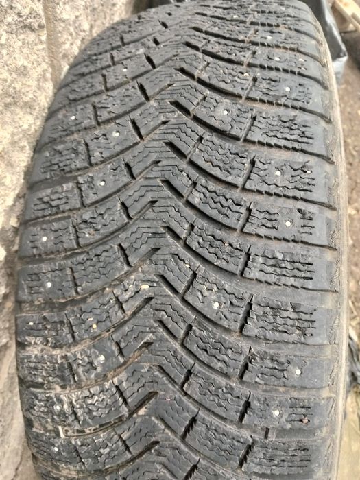 Продам резину на 19