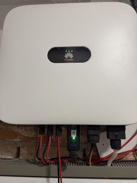 Vand doar invertor Huawei monofazat de 6 Kw