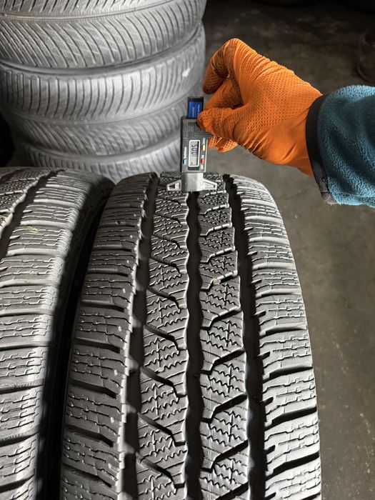2 anvelope iarna ca NOI 235/65/16 C , Continental , DOT 2023 , 10 mm !