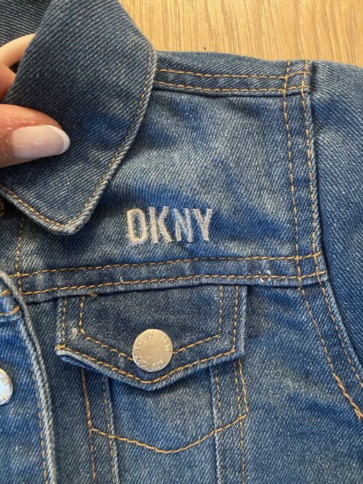 Яке за момиче  DKNY