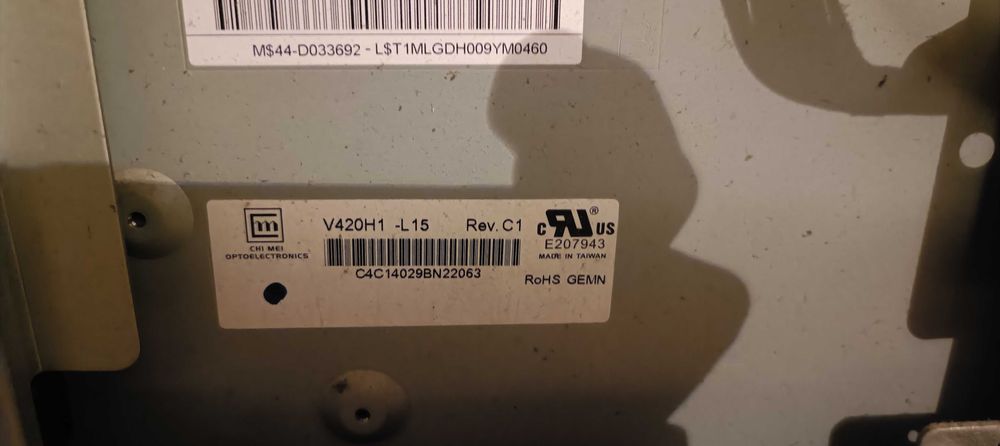 TV LCD LG 42" 42LF2500-ZA - panel defect pt piese (sursa, mb, t-con)