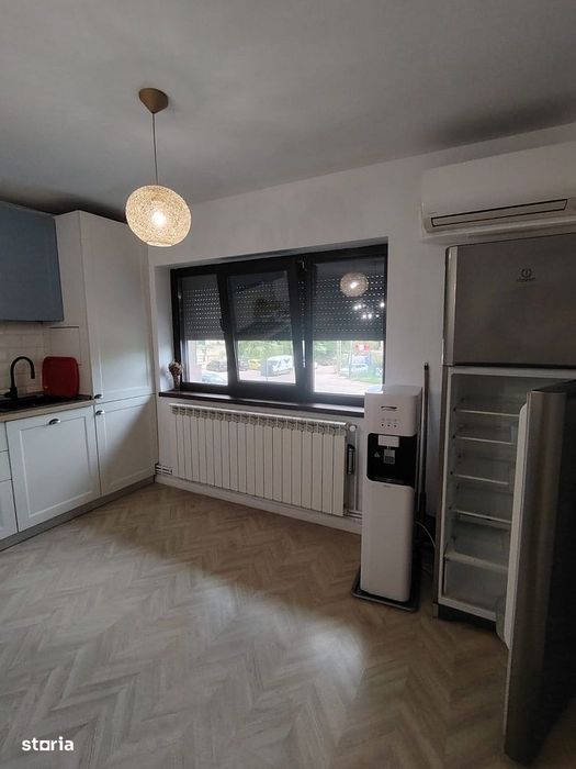 Apartament 3 camere, capat CUG, langa statia de autobuz, AC, parcare