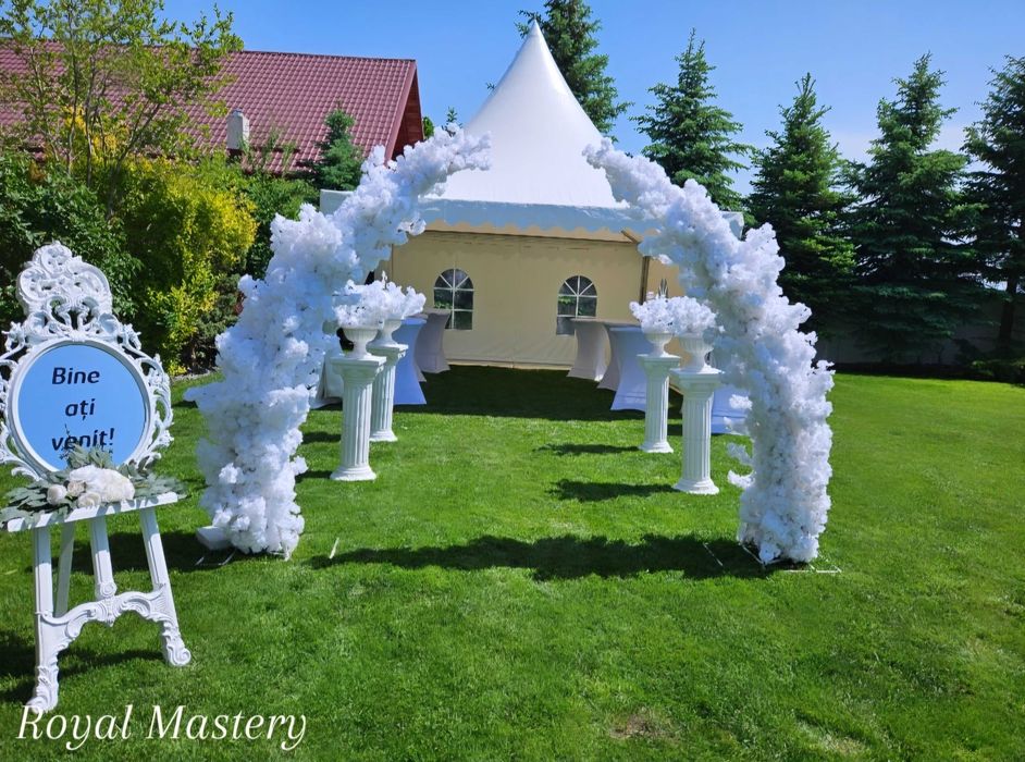 Corturi, Mese, Scaune și Decorațiuni de închiriat