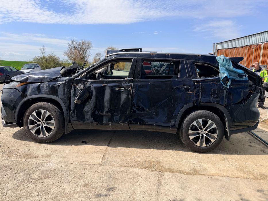Toyota Highlander (GSU7) 3.5 VVTI двигател 2GR-FKS 249 кс автоматик 4x4 107000 км. 2022 г. Тойота Хайландер 3.5i engine 2GR-FKS 249 hp. 2022 на части