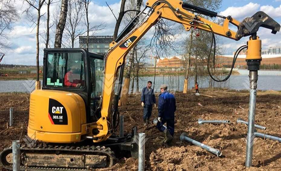 Ямобур (вращатель) на мини-экскаватор XCMG XE35 Delta(Англия)