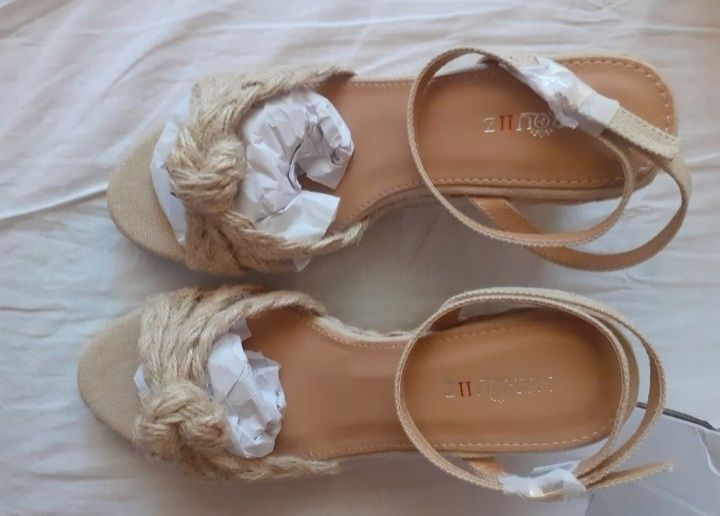 Sandale cu platforma marime 37