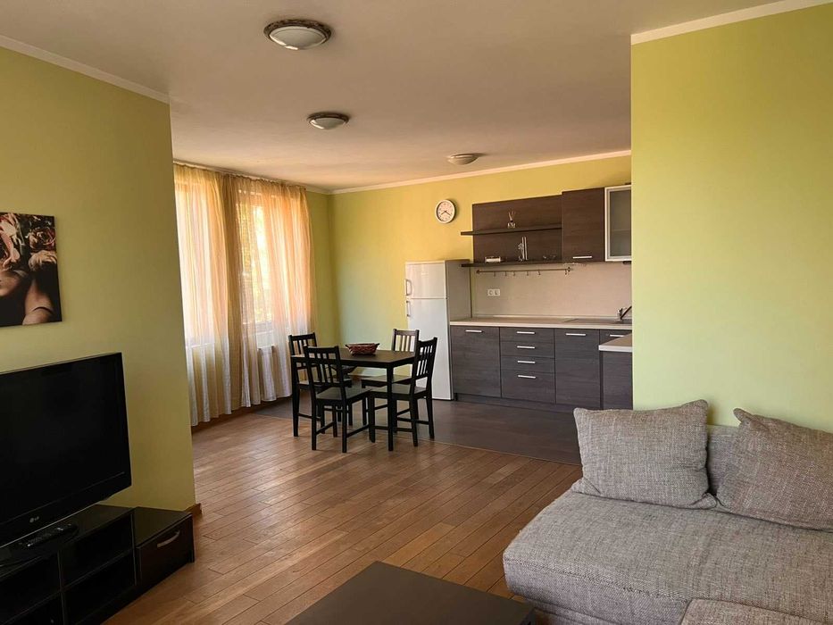 Дава се под наем Двустаен апартамент в София, Витоша - 90 кв.м за 500 € - Снимка #1