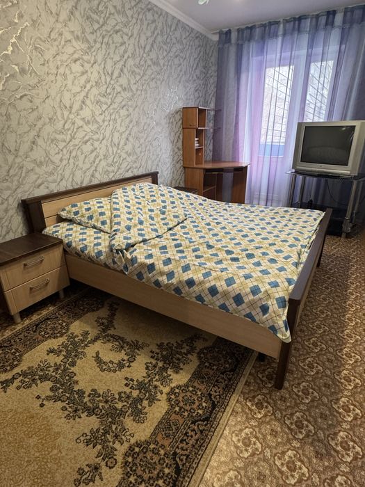 Сдам по суточно  район Достыка