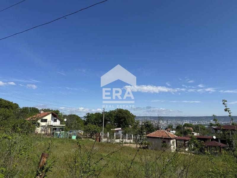 Парцел за къща с морска панорама и асфалтов достъп в м-т "Боровец - Се