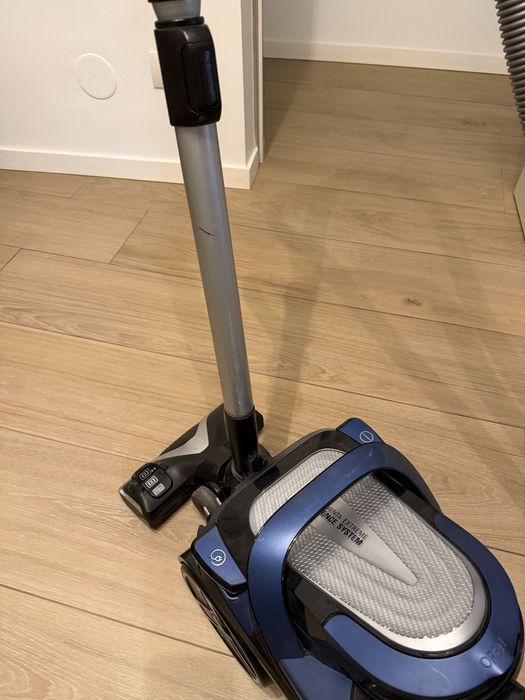 Aspirator fara sac Rowenta Silence Force Cyclonic