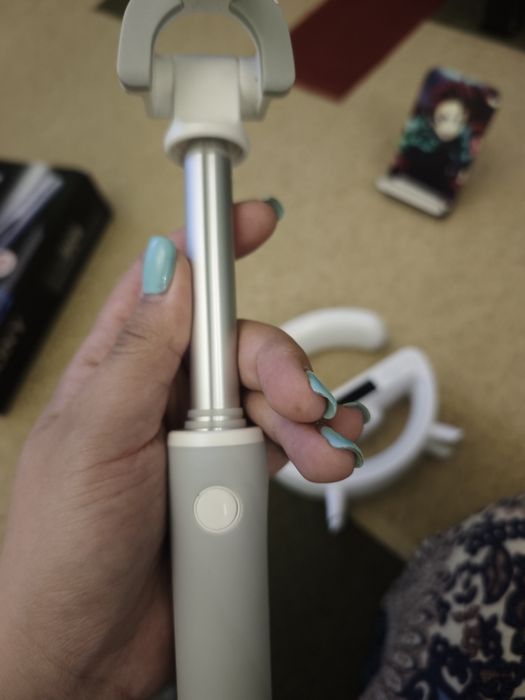 Селфи палка Xiaomi  плюс подарок часы