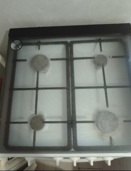 Продам газ-плиту