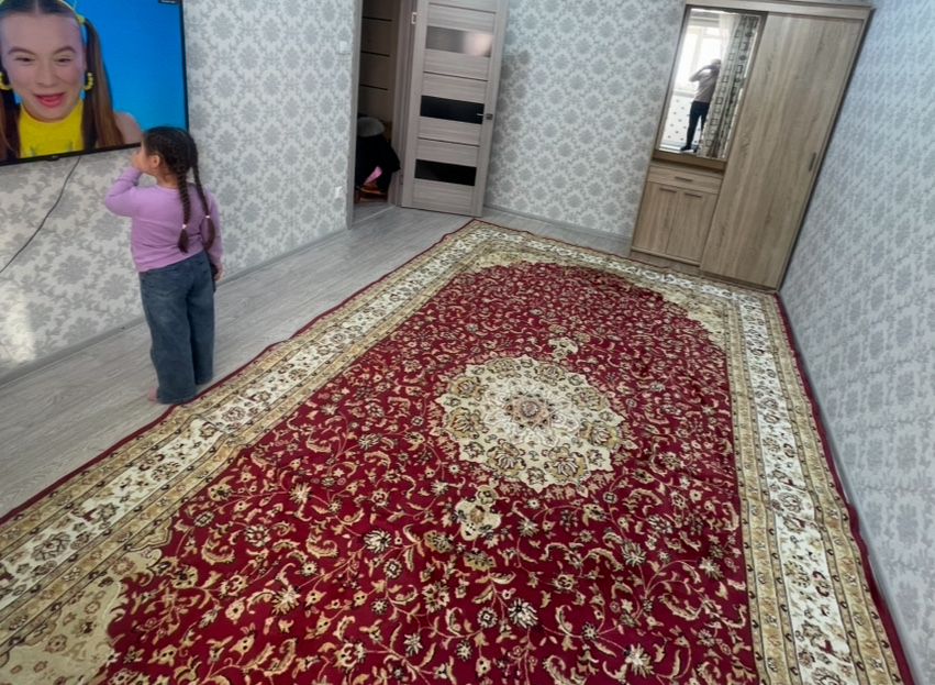 Срочно продам ковер на 3:5