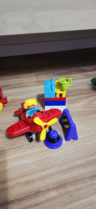 Lego duplo avionul