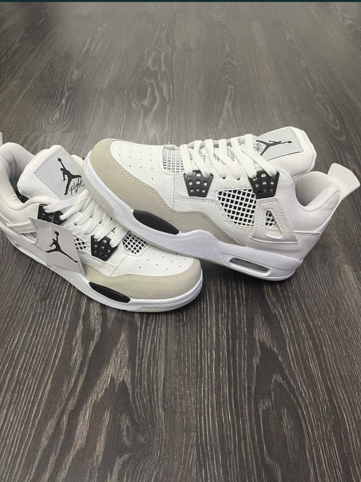 Jordan 4 Military Black Produs NOU