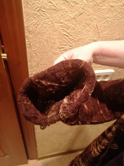 Мутонавая шуба с капюшоном