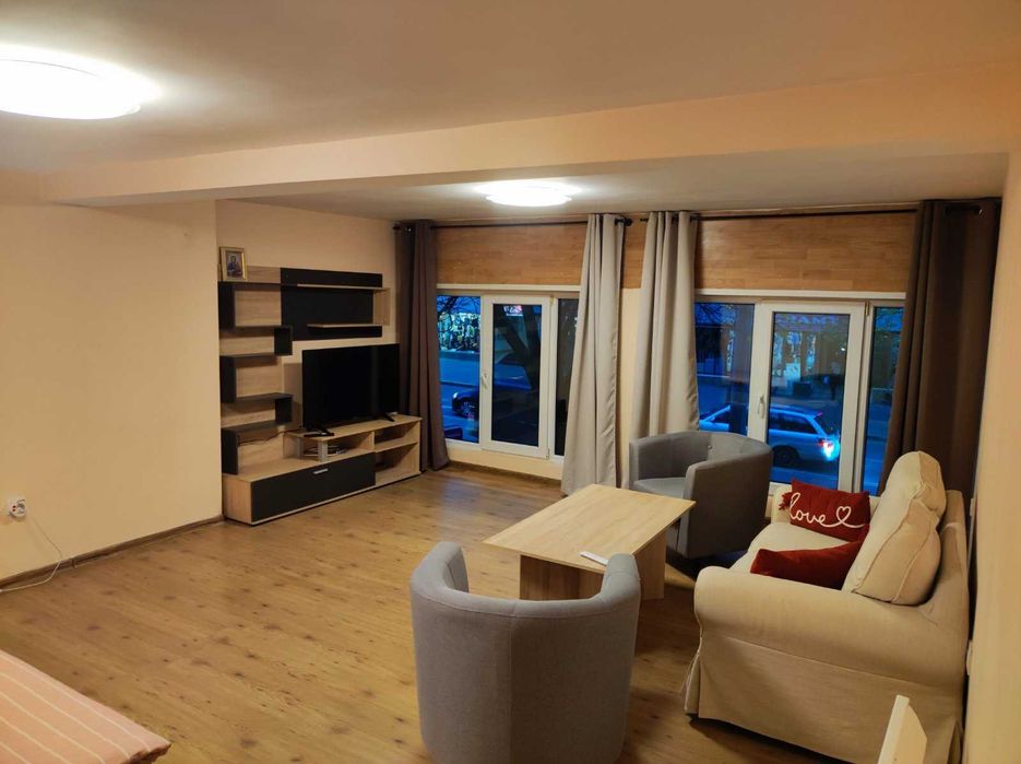 Дава се под наем Двустаен апартамент в Казанлък - 70 кв.м за 331.5 € - Снимка #2