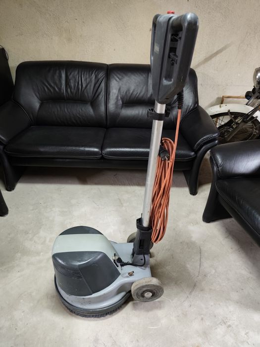 Еднодискова машина Nilfisk