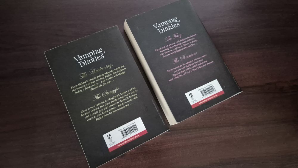 The Vampire Diaries - L J Smith - carti in engleza