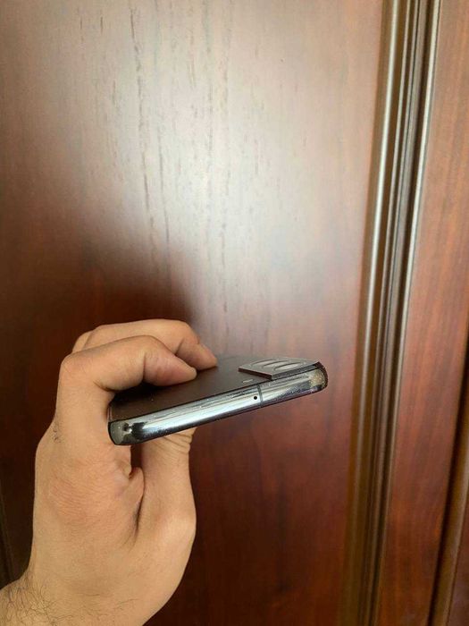 Samsung S22+ продается свой телефон