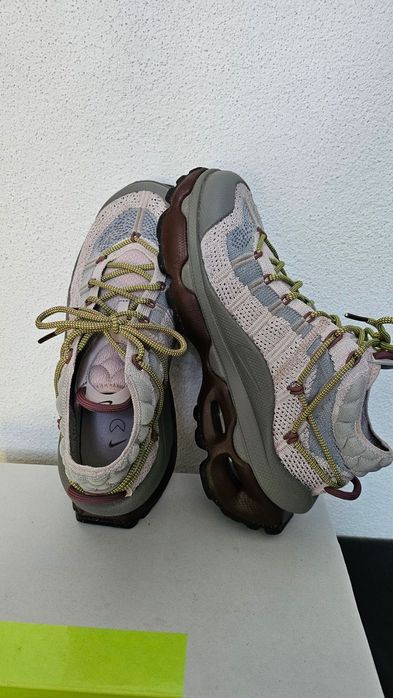 Nike Air Max Flyknit Venture