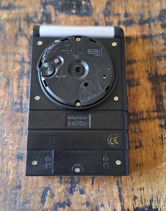 часовник будилник за бюро Марксман, капак и светлина за циферблата