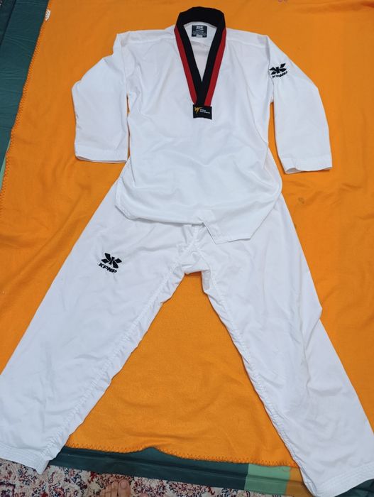 Продам форму для теаквандо