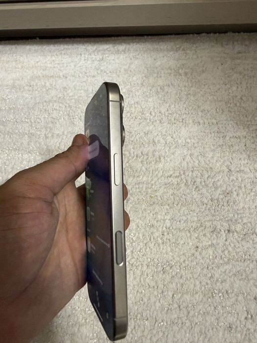 Iphone 16 pro в отличном состоянии