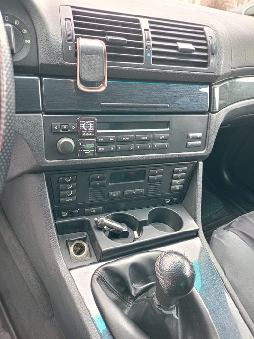 Продаётся  BMW 523i E39