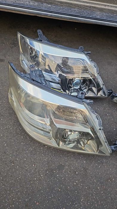 Фары на Тойота alphard