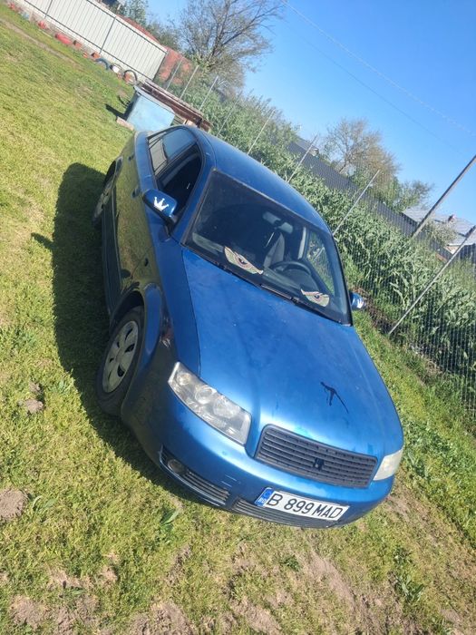 Schimb Audi A 4 cu ATV nu mai am dc cartea talonul nu îl mai găsesc sau pt cm o vrea întreagaadina merge bine 1.6 benzină.