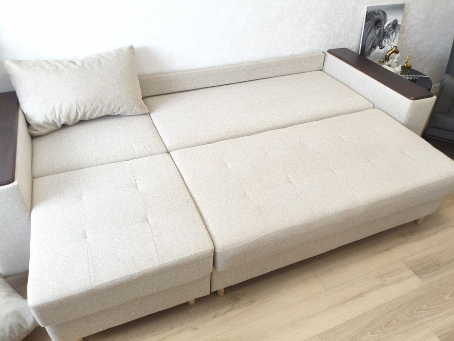 Продам диван угловой