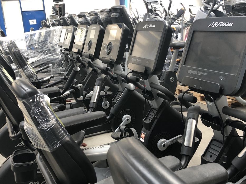 Aparate cardio. technogym