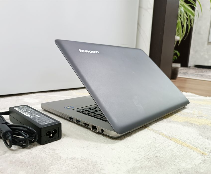 Notebook LENOVO Ideapad ультрабук.