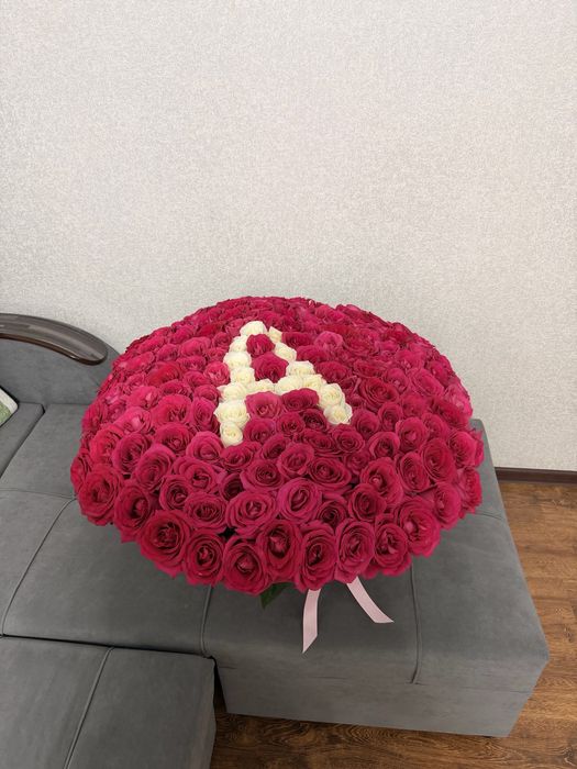 Продам цветы 101 роза буква А