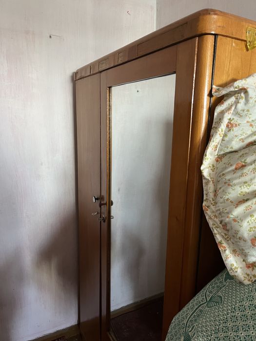 Продам шкафы