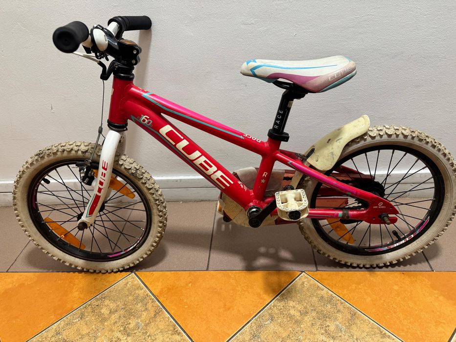 Bicicleta CUBE 16”
