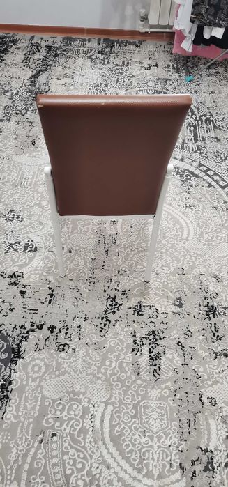 Стульчики в хорошем состоянии общ 6шт