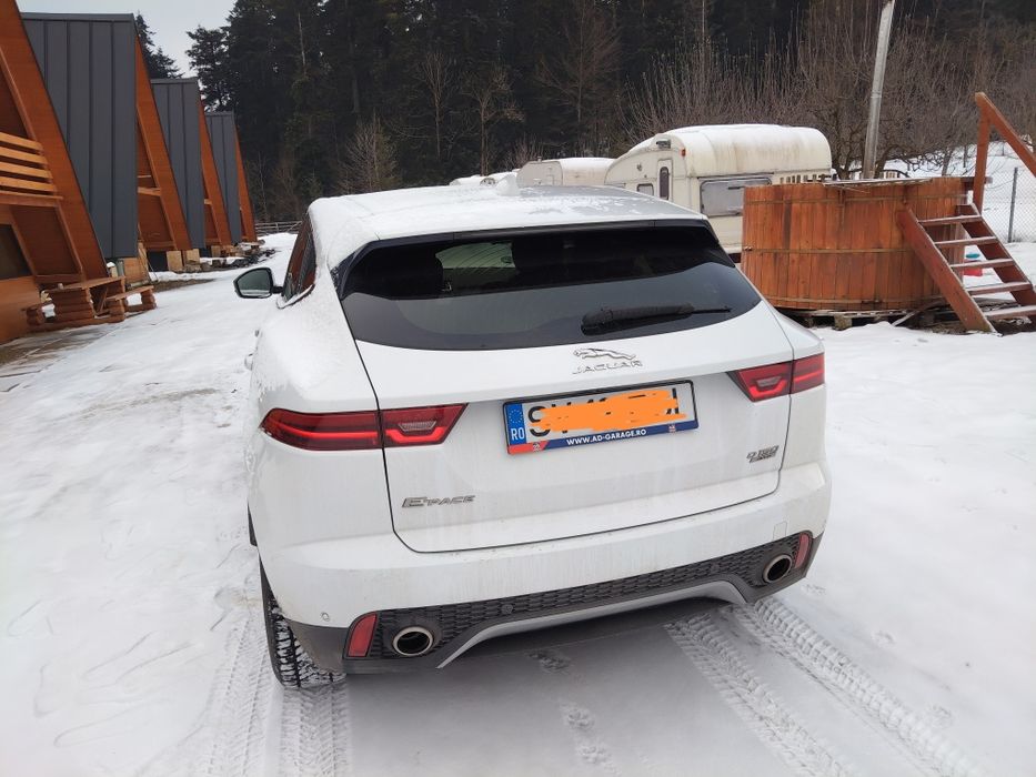 Jaguar R-Pace R-Dynamic an 2019