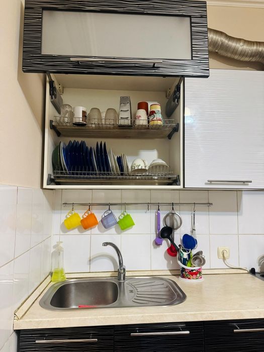 Срочно продаю кухонный гарнитур