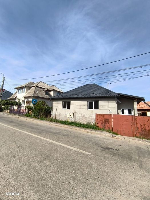 Casă de vânzare, Bistrița, semifinisata, strada subcetate