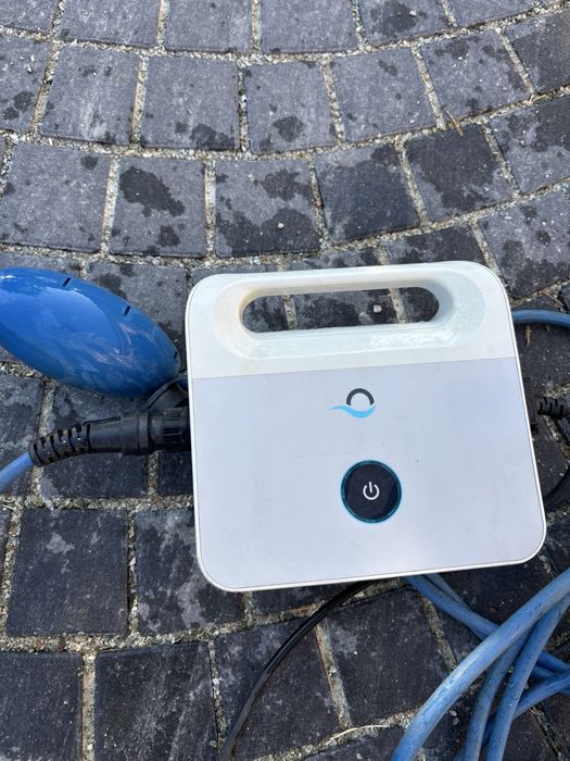 Aspirator piscina Dolphin S100