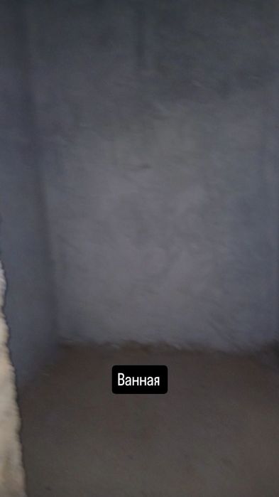 Срочно  продаётся  рудакий кучасида Кадастри бор  1 этаж новостррйка